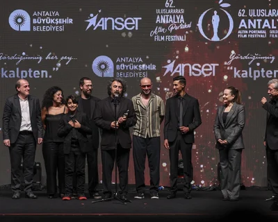 Altın Portakal’ın Galibi “Tavşan İmparatorluğu”…