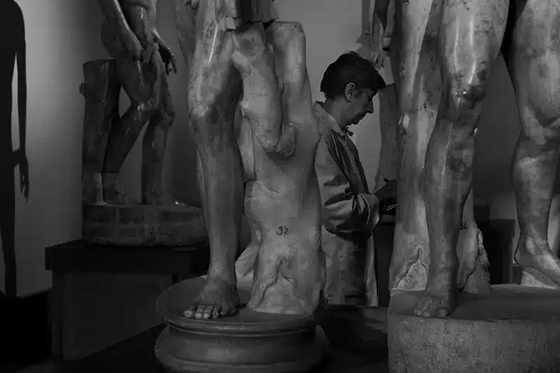 SOTTO_LE_NUVOLE___GIANFRANCO_ROSI